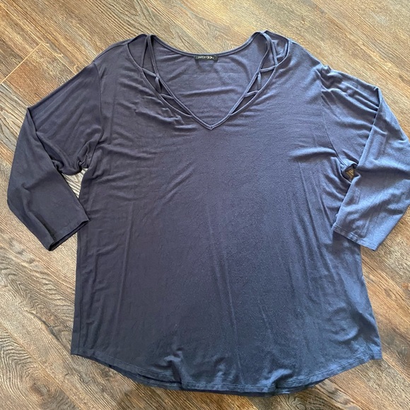 Papermoon knit top - Picture 3 of 9